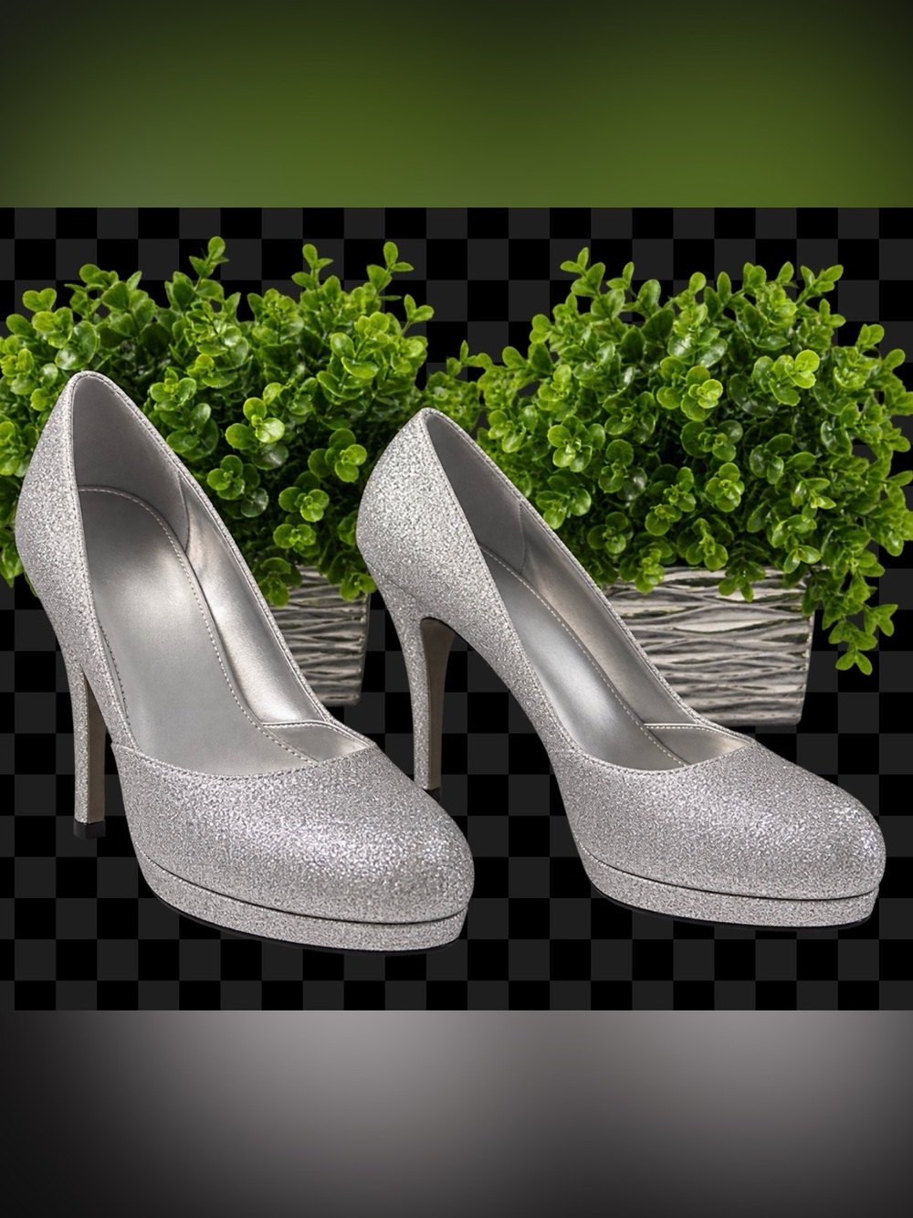 FIONI Clothing Silver Glitter Platform Pumps